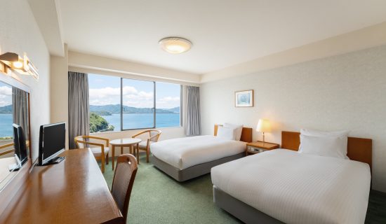 Classic Accessible Room with 2 single beds , Ocean/Sea view