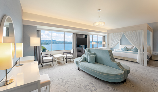 Privilege Junior Suite with 1 king bed, Ocean/Sea view